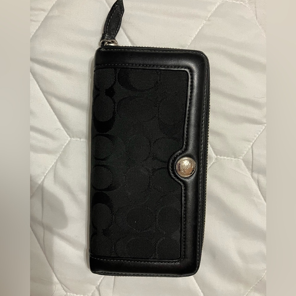 Coach wallet